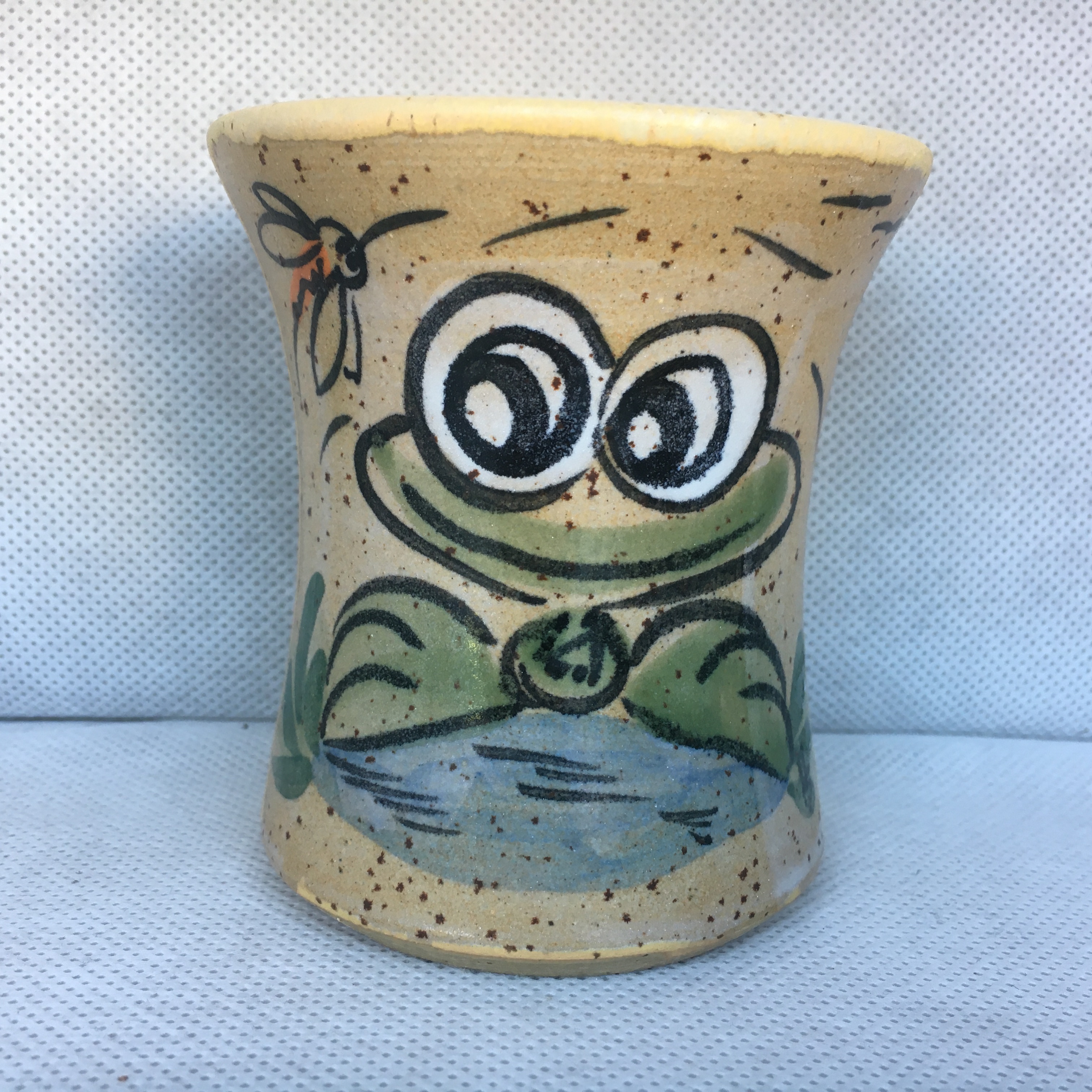 Comic-Keramik-Becher Frosch creme handbemalt Bad Kissingen